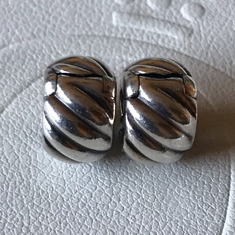 Pandora clips